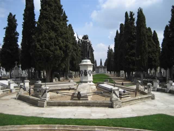 Cementerio Municipal de El Carmen