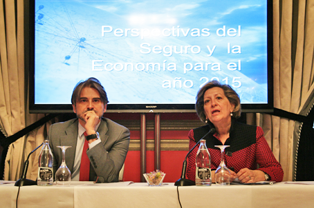 José Antonio Sánchez, director general de ICEA, y Pilar González de Frutos, presidenta de UNESPA