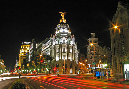 La alcaldesa de Madrid estudia remunicipalizar la funeraria de Madrid