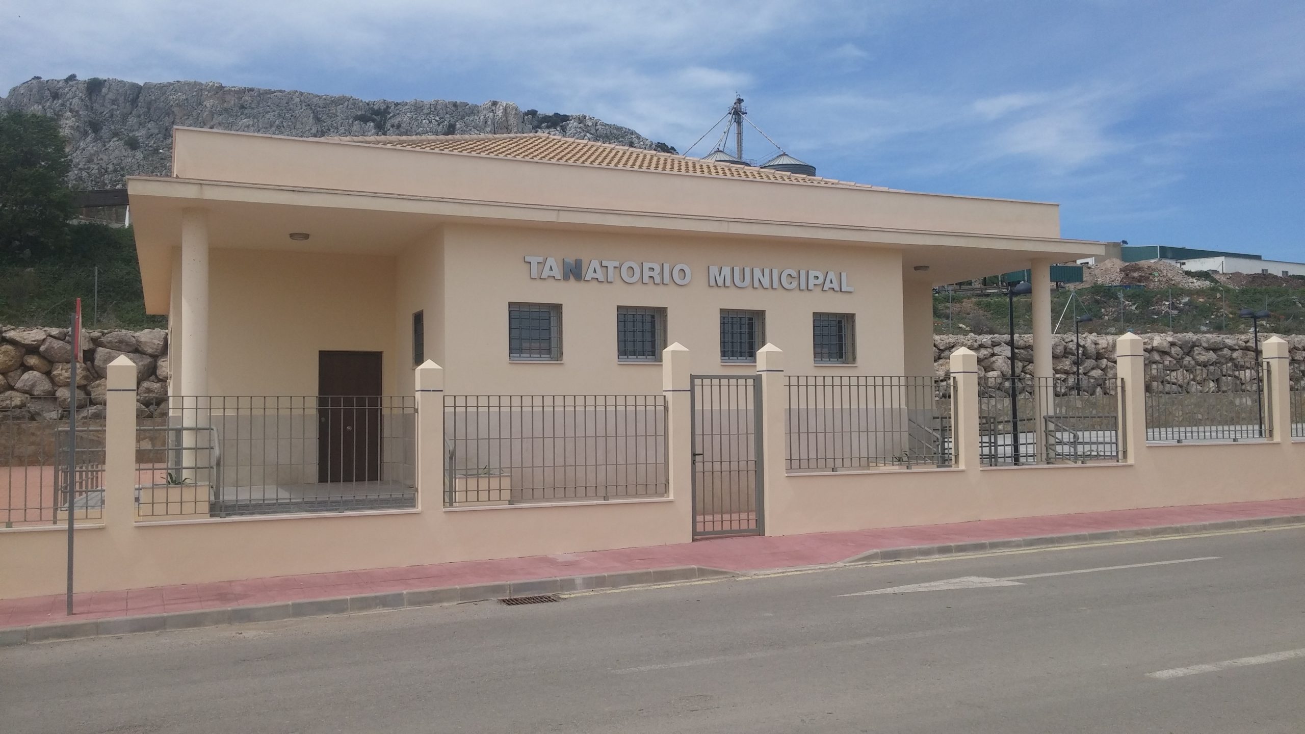 tanatorio_canete_la_real