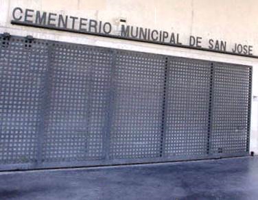entrada_al_cementerio_municipal_de_san_jose
