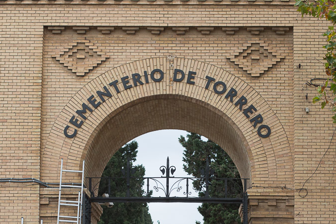 fachadacementerio_torrero