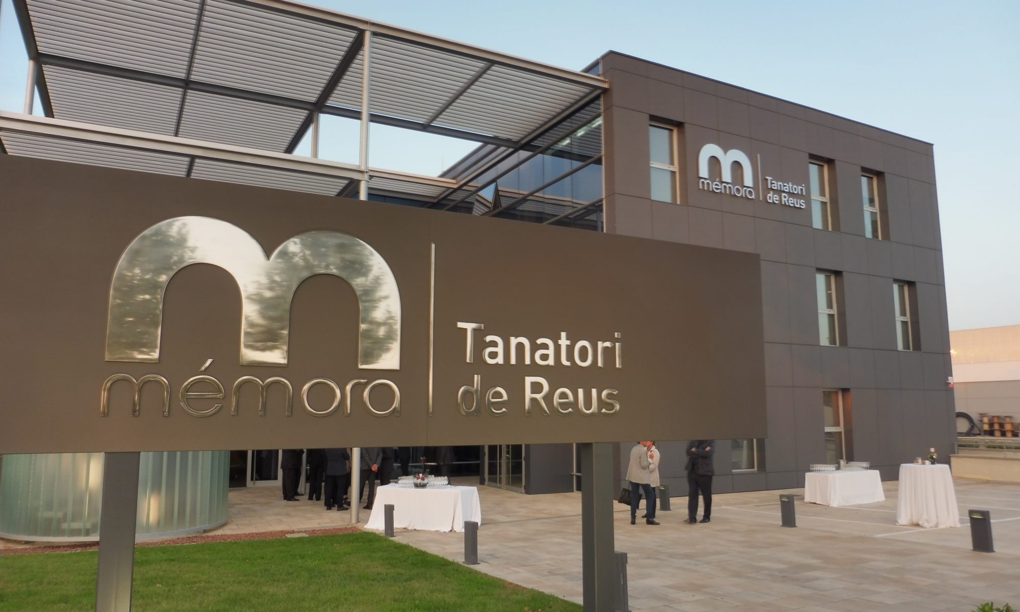 El tanatorio acogerá un Memorial el próximo viernes 27 de octubre a las 18.30 h con el que Mémora quiere rendir homenaje a todas aquellas personas que nos han dejado en el transcurso del año en la ciudad de Reus
