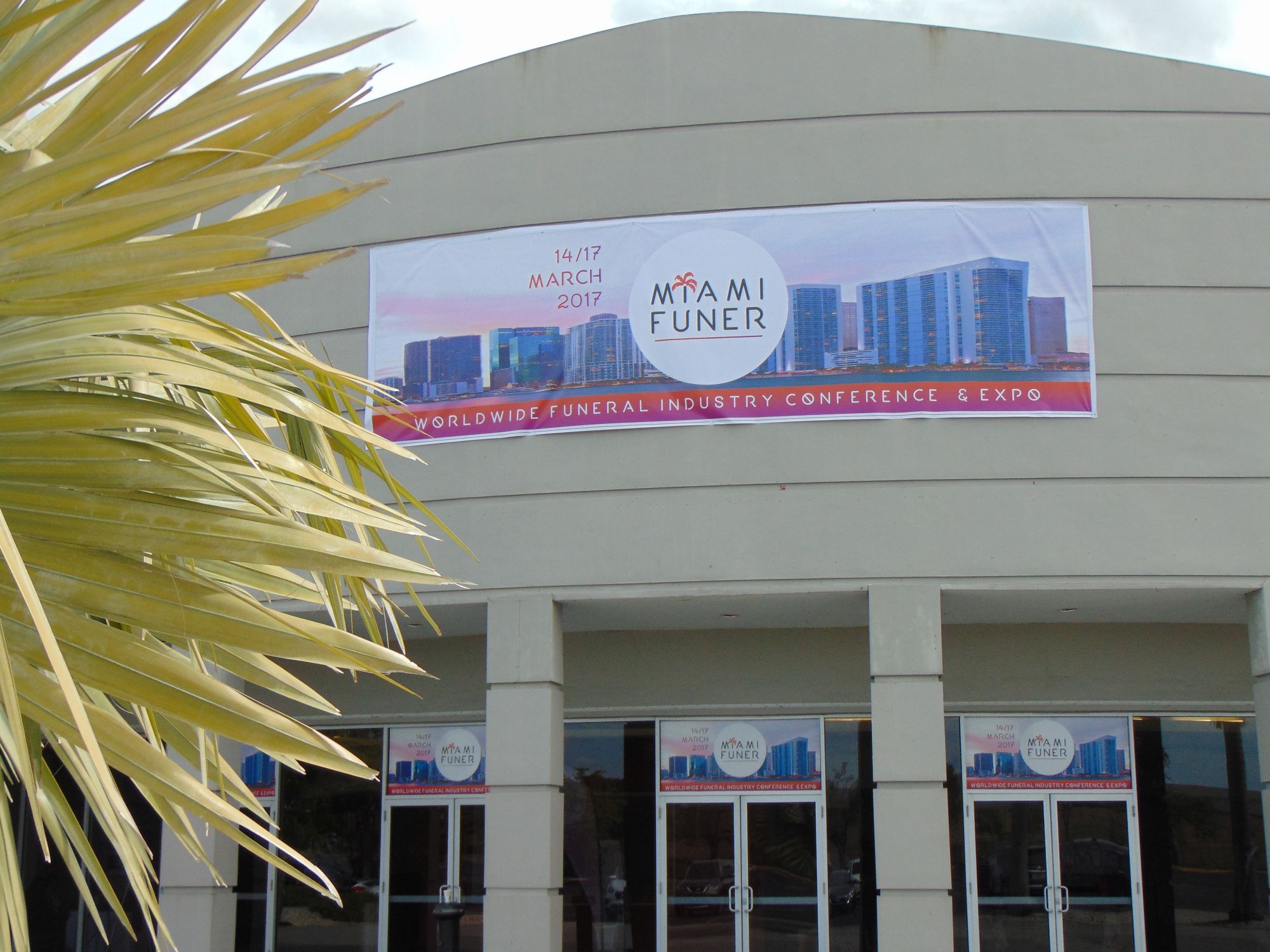 miami_funer003