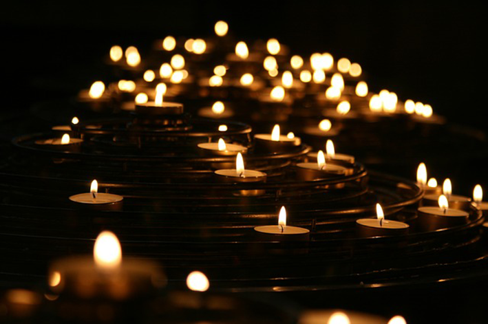 Cementerio de Torrero Noche en Negro_Velas
