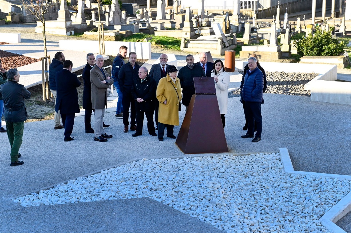 ciriego jardín cenizas